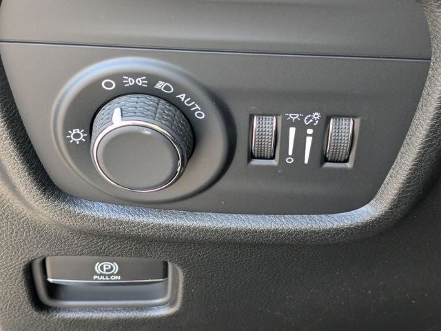 2026 Jeep Grand Cherokee GRAND CHEROKEE LAREDO 4X2