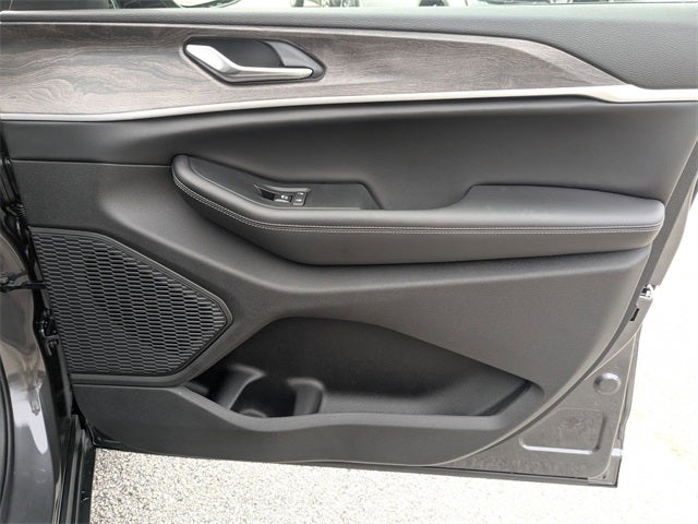 2025 Jeep Grand Cherokee GRAND CHEROKEE LIMITED 4X2