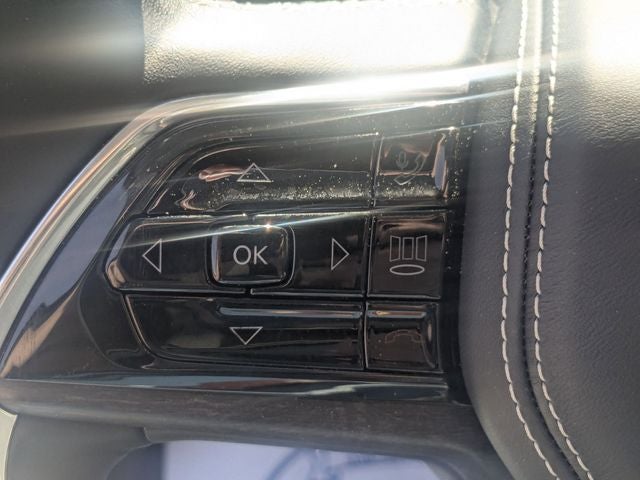 2022 Jeep Grand Cherokee Overland 4x4