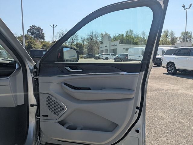 2022 Jeep Grand Cherokee Overland 4x4