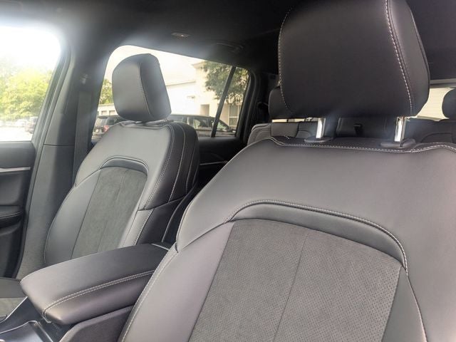 2026 Jeep Grand Cherokee GRAND CHEROKEE L LAREDO ALTITUDE 4X2