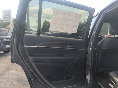 2026 Jeep Grand Cherokee GRAND CHEROKEE L LAREDO ALTITUDE 4X2