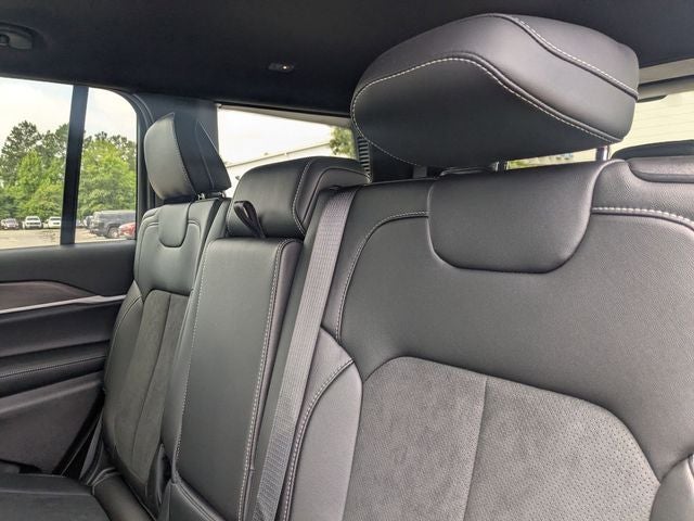 2026 Jeep Grand Cherokee GRAND CHEROKEE L LAREDO ALTITUDE 4X2