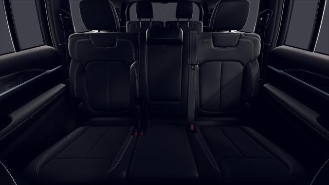 2026 Jeep Grand Cherokee GRAND CHEROKEE L LAREDO ALTITUDE 4X2