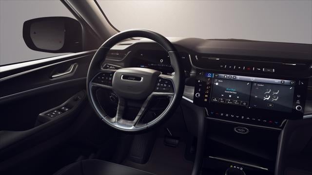 2026 Jeep Grand Cherokee GRAND CHEROKEE L LAREDO ALTITUDE 4X2
