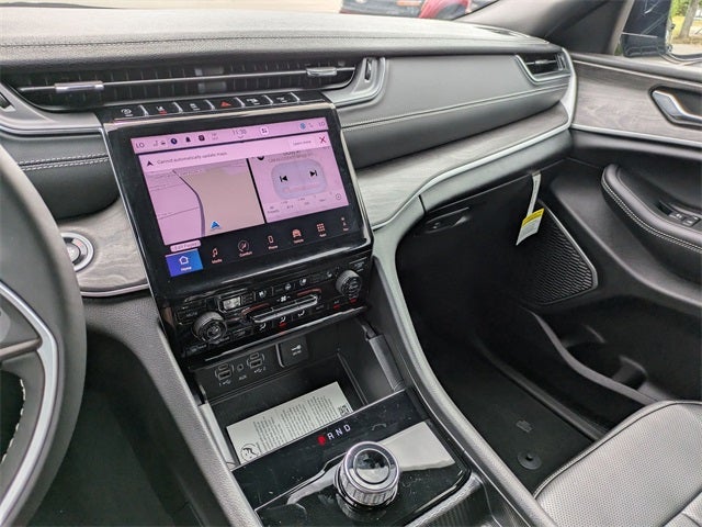 2025 Jeep Grand Cherokee GRAND CHEROKEE L LIMITED 4X2