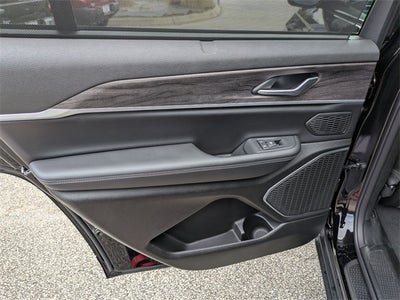 2025 Jeep Grand Cherokee GRAND CHEROKEE L LIMITED 4X2