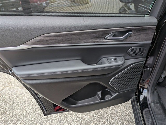 2025 Jeep Grand Cherokee GRAND CHEROKEE L LIMITED 4X2