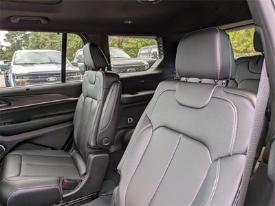 2025 Jeep Grand Cherokee GRAND CHEROKEE L LIMITED 4X2