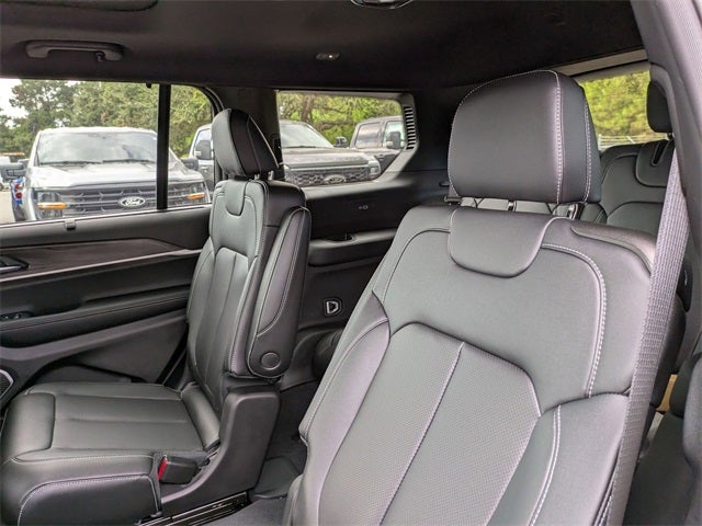 2025 Jeep Grand Cherokee GRAND CHEROKEE L LIMITED 4X2