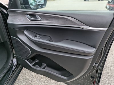 2025 Jeep Grand Cherokee GRAND CHEROKEE L LIMITED 4X2