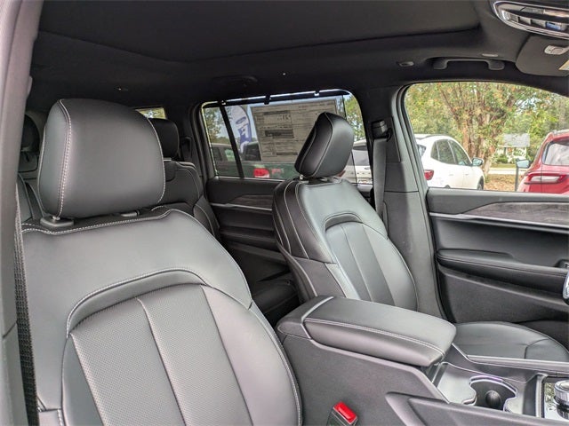 2025 Jeep Grand Cherokee GRAND CHEROKEE L LIMITED 4X2