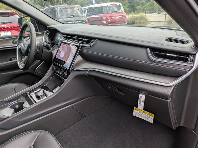 2025 Jeep Grand Cherokee GRAND CHEROKEE L LIMITED 4X2