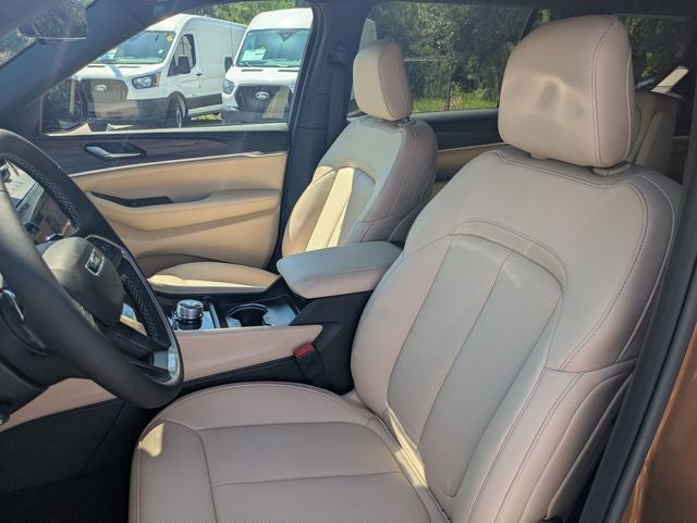 2026 Jeep Grand Cherokee GRAND CHEROKEE L LIMITED 4X2