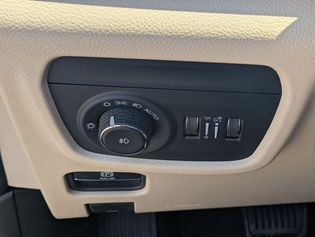 2026 Jeep Grand Cherokee GRAND CHEROKEE L LIMITED 4X2