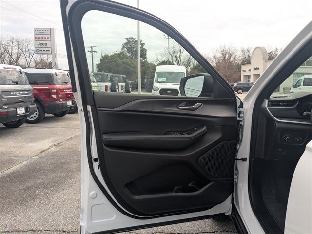 2026 Jeep Grand Cherokee GRAND CHEROKEE L LAREDO 4X4