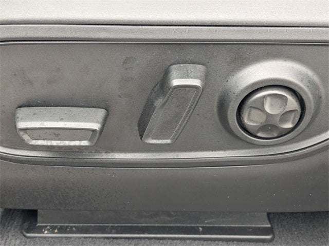 2026 Jeep Grand Cherokee GRAND CHEROKEE L LAREDO 4X4