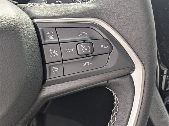 2026 Jeep Grand Cherokee GRAND CHEROKEE L LAREDO 4X4