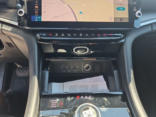 2027 Jeep Grand Cherokee GRAND CHEROKEE L LAREDO ALTITUDE 4X4