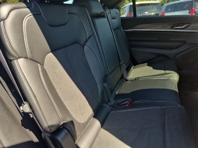 2027 Jeep Grand Cherokee GRAND CHEROKEE L LAREDO ALTITUDE 4X4