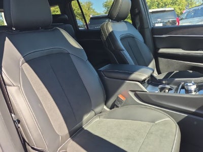 2027 Jeep Grand Cherokee GRAND CHEROKEE L LAREDO ALTITUDE 4X4