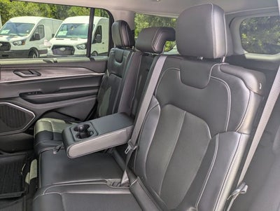 2022 Jeep Grand Cherokee L Limited 4x4