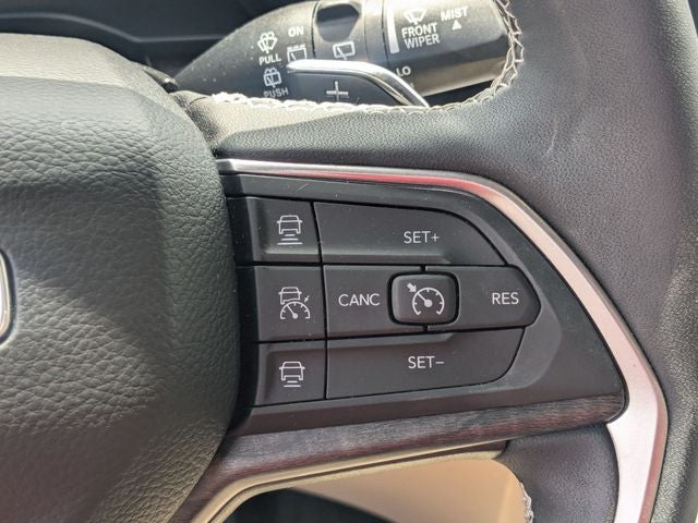 2025 Jeep Grand Cherokee L Limited 4x4