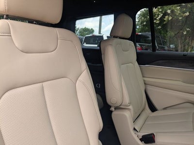 2025 Jeep Grand Cherokee L Limited 4x4