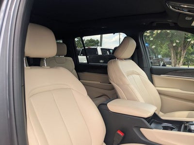 2025 Jeep Grand Cherokee L Limited 4x4