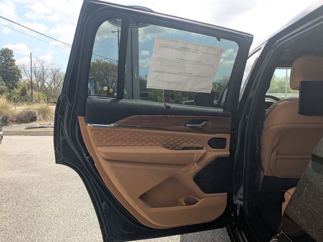 2026 Jeep Grand Cherokee GRAND CHEROKEE L SUMMIT 4X4