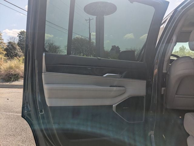 2024 Jeep Wagoneer Series I 4x2