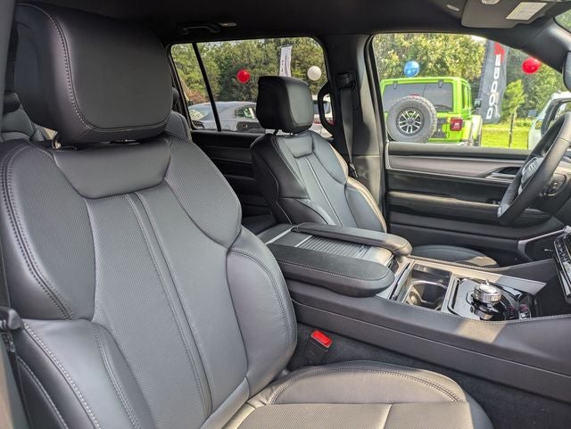 2026 Jeep Grand Wagoneer GRAND WAGONEER LIMITED ALTITUDE 4X4