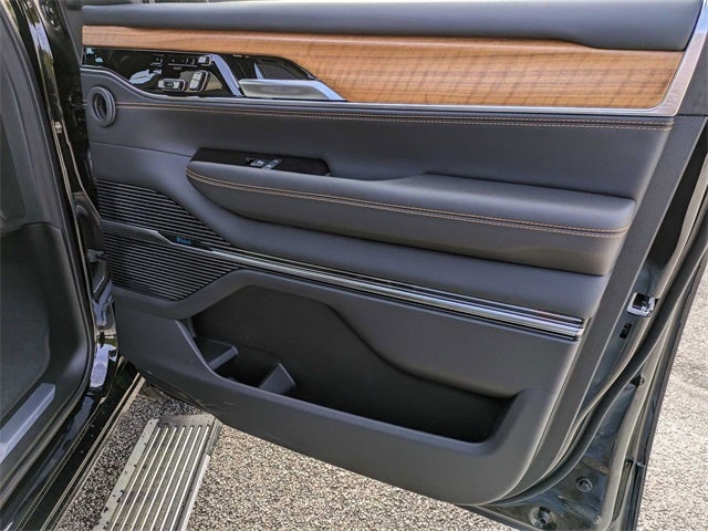 2024 Jeep Grand Wagoneer Series III 4x4