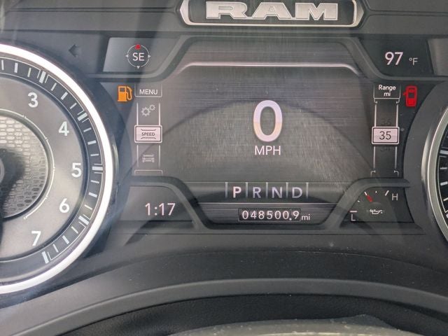 2024 RAM 1500 Laramie Crew Cab 4x2 5'7' Box