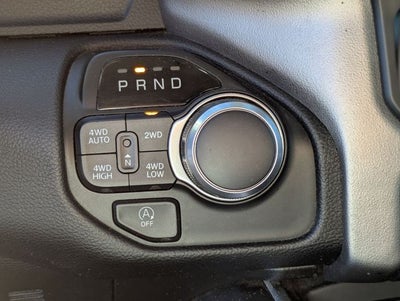 2019 RAM 1500 Big Horn/Lone Star Quad Cab 4x4 6'4' Box