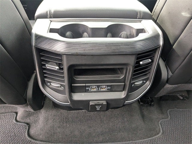 2023 RAM 1500 Laramie Crew Cab 4x4 5'7' Box