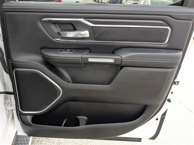 2023 RAM 1500 Laramie Crew Cab 4x4 5'7' Box