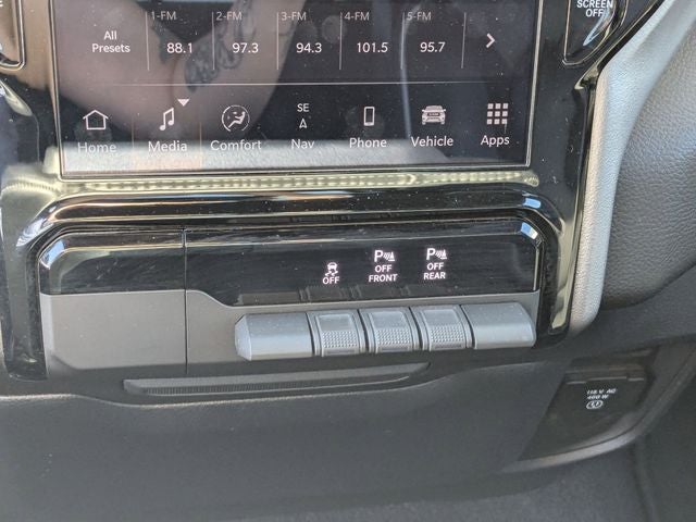 2025 RAM 1500 Laramie Crew Cab 4x4 5'7' Box