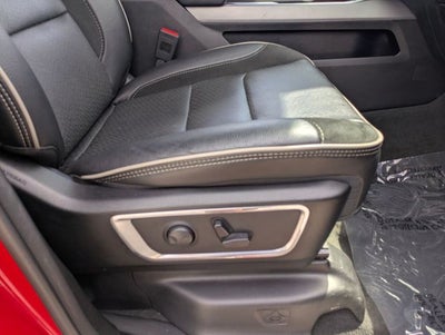 2024 RAM 1500 Laramie Crew Cab 4x4 5'7' Box