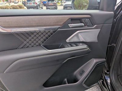 2024 GMC Acadia FWD Denali