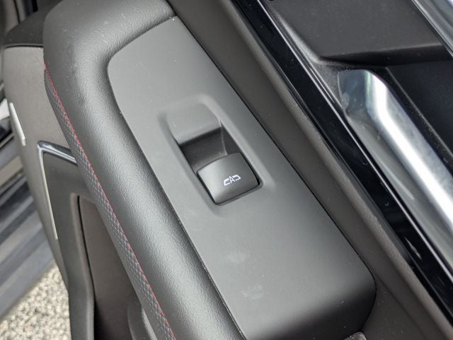 2025 Chevrolet Tahoe 2WD RST