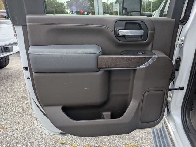 2022 GMC Sierra 2500HD 4WD Crew Cab Standard Bed Denali