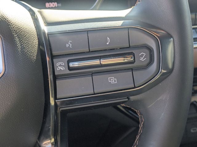 2025 GMC Canyon 4WD AT4