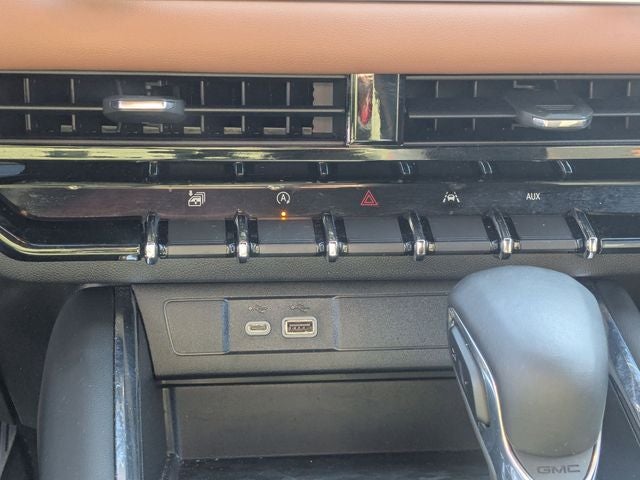 2025 GMC Canyon 4WD AT4