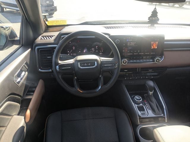 2025 GMC Canyon 4WD AT4