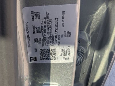 2025 GMC Canyon 4WD AT4