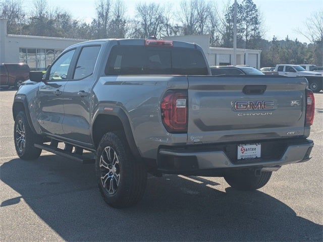 2025 GMC Canyon 4WD AT4