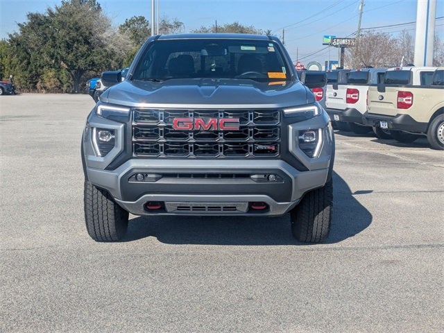 2025 GMC Canyon 4WD AT4