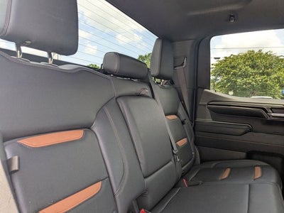 2023 GMC Sierra 1500 4WD Crew Cab Short Box AT4