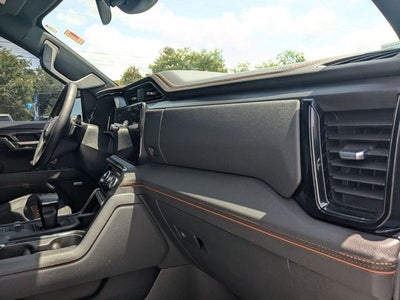 2023 GMC Sierra 1500 4WD Crew Cab Short Box AT4